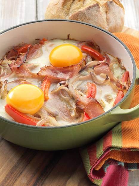 Egg Pan with Leg Ham, Red Onion & Capsicum