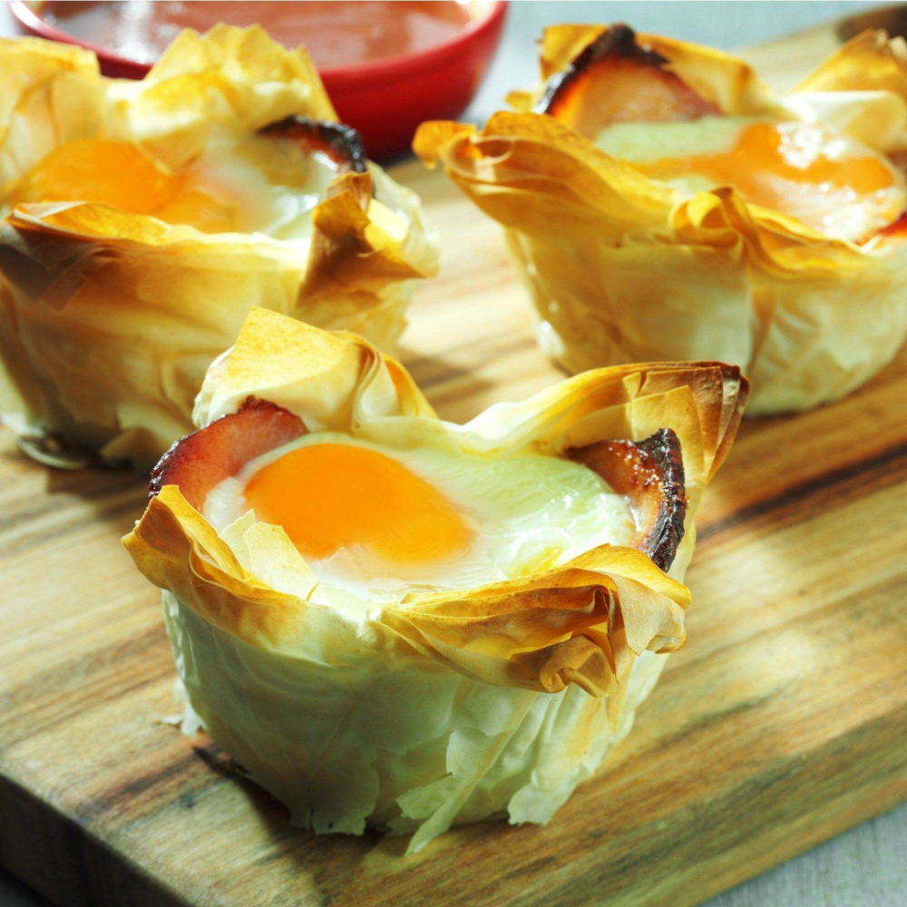 Egg and bacon pies